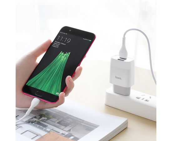  Блок питания сетевой 2 USB HOCO, C73A, Glorious, 2400mA, пластик, кабель Apple 8 pin, цвет: белый(1/30/180) 
